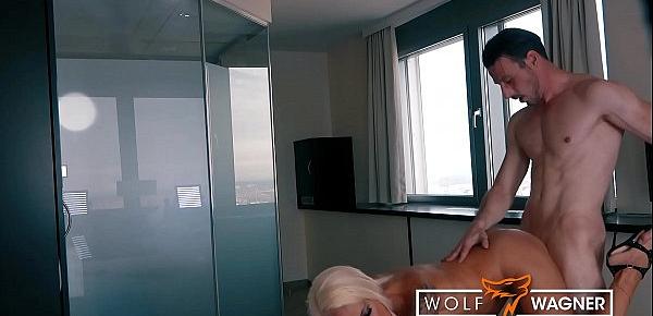  Horny SOPHIE LOGAN gets nailed in a hotel room after sucking dick in public! ▁▃▅▆ WOLF WAGNER DATE ▆▅▃▁ wolfwagner.date